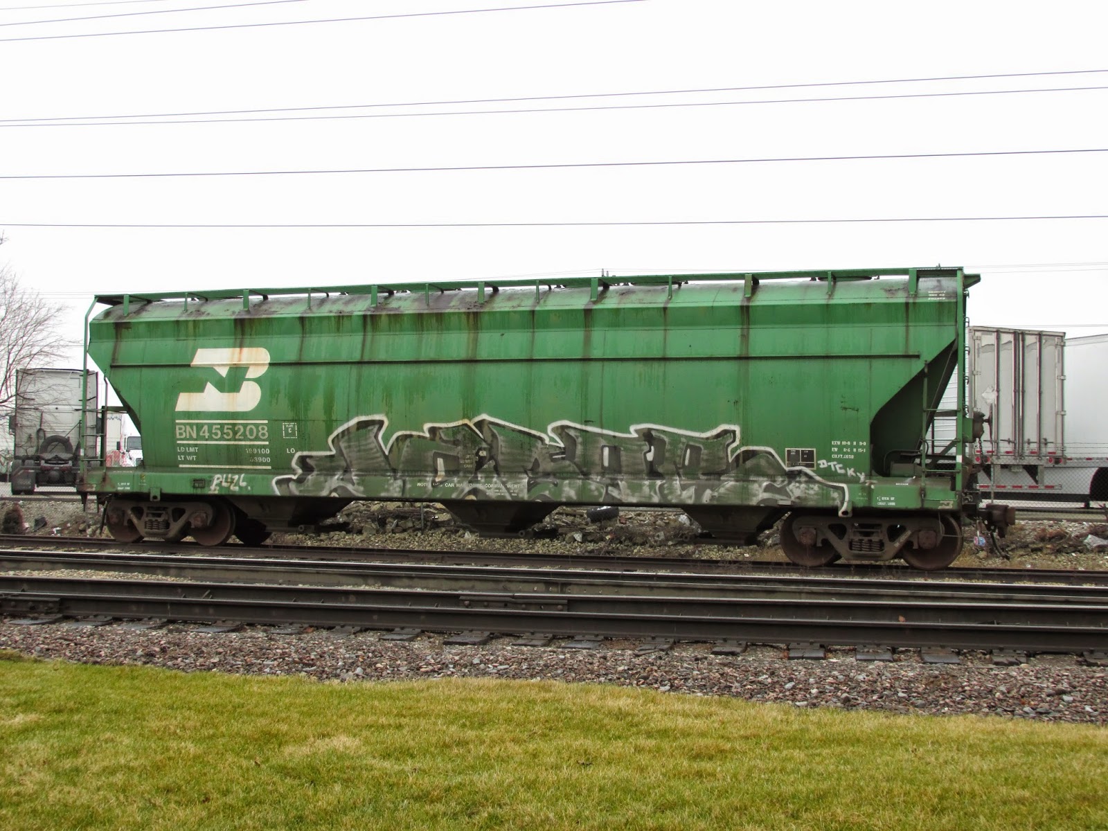 Eddie's Rail Fan Page A former Burlington Northern Railroad covered